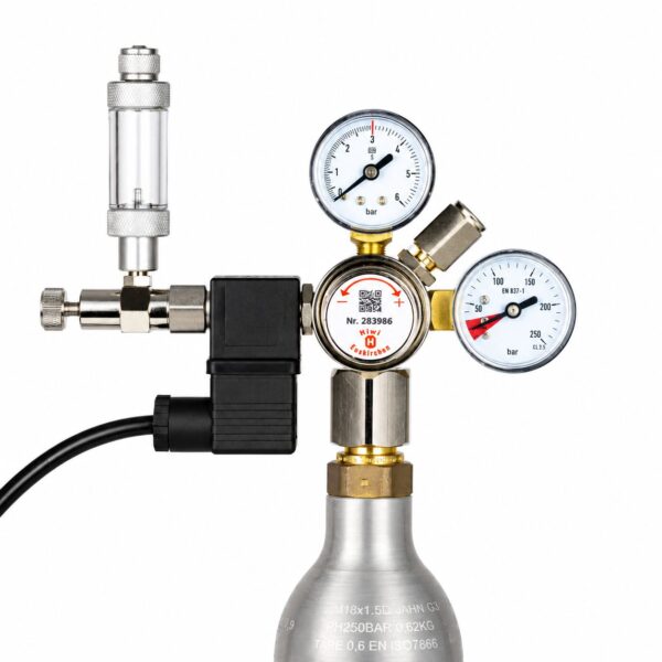 CO2-Druckminderer für SodaStream o.Ä. Zylinder. Mit Doppelmanometer, Magnetventil und Blasenzähler